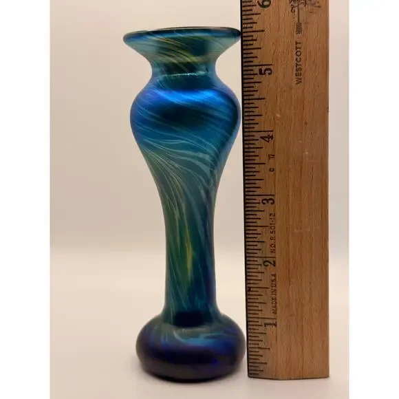 Orient & Flume Howell Vase • Iridescent Art Glass • Signed Studio Piece - Picture 2 of 9
